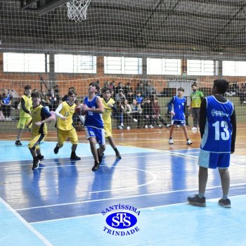 Estudantes do Santíssima e do CEAP, de Ijuí, participam de Amistoso de Basquete