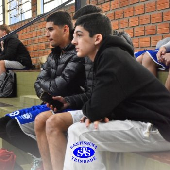 Estudantes do Santíssima e do CEAP, de Ijuí, participam de Amistoso de Basquete