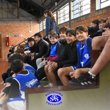 Estudantes do Santíssima e do CEAP, de Ijuí, participam de Amistoso de Basquete