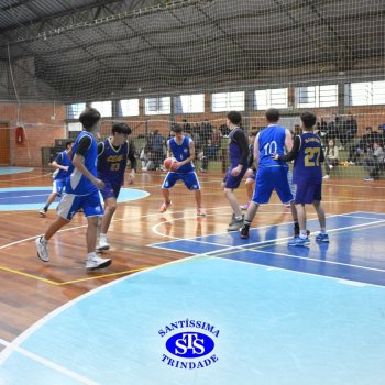 Estudantes do Santíssima e do CEAP, de Ijuí, participam de Amistoso de Basquete