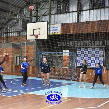 Estudantes do Santíssima e do CEAP, de Ijuí, participam de Amistoso de Basquete