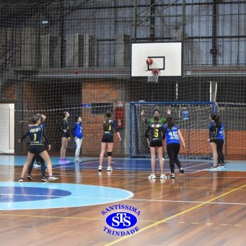 Estudantes do Santíssima e do CEAP, de Ijuí, participam de Amistoso de Basquete