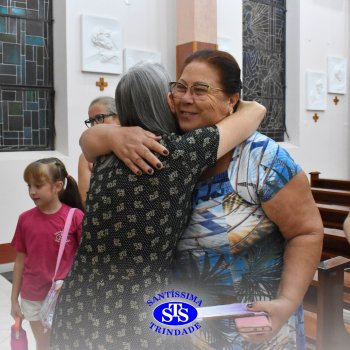 Profissionais do Colégio celebram o sentido da Páscoa em momentos de oração da Via Sacra na Capela