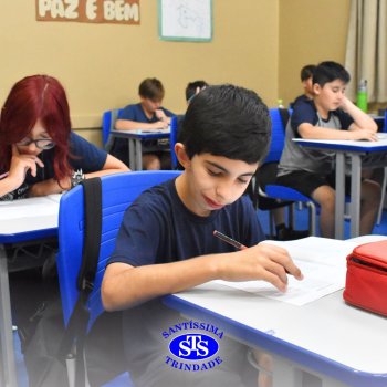 Estudantes realizam Prova Bimestral Anglo para testar conhecimentos e avaliar as aprendizagens construídas