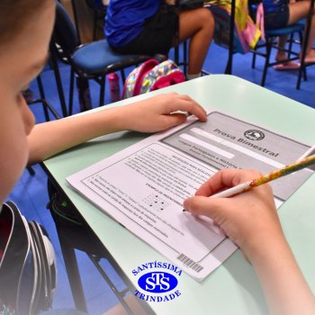 Estudantes realizam Prova Bimestral Anglo para testar conhecimentos e avaliar as aprendizagens construídas