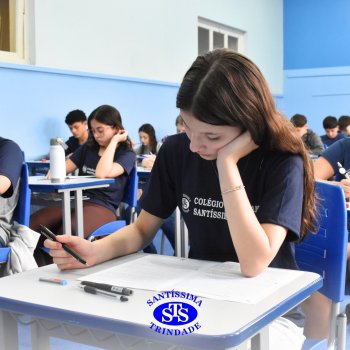 Estudantes realizam Prova Bimestral Anglo para testar conhecimentos e avaliar as aprendizagens construídas