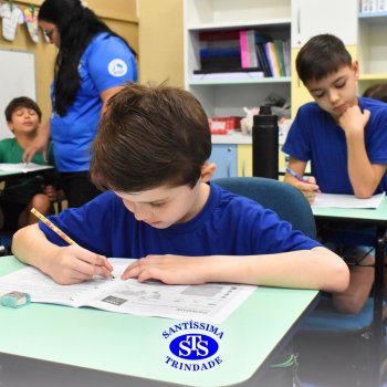 Estudantes realizam Prova Bimestral Anglo para testar conhecimentos e avaliar as aprendizagens construídas