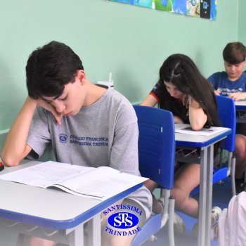 Estudantes realizam Prova Bimestral Anglo para testar conhecimentos e avaliar as aprendizagens construídas