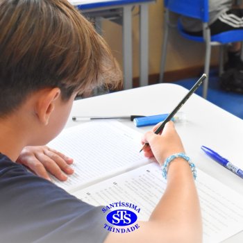 Estudantes realizam Prova Bimestral Anglo para testar conhecimentos e avaliar as aprendizagens construídas