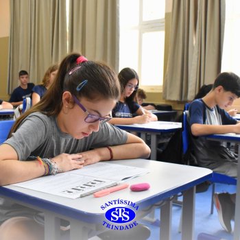 Estudantes realizam Prova Bimestral Anglo para testar conhecimentos e avaliar as aprendizagens construídas