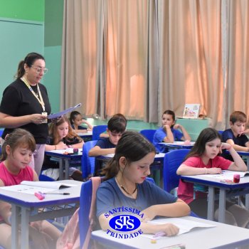 Estudantes realizam Prova Bimestral Anglo para testar conhecimentos e avaliar as aprendizagens construídas