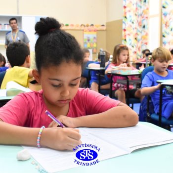 Estudantes realizam Prova Bimestral Anglo para testar conhecimentos e avaliar as aprendizagens construídas