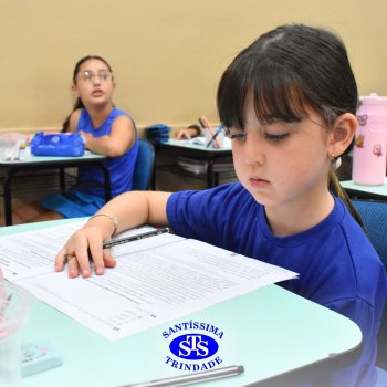 Estudantes realizam Prova Bimestral Anglo para testar conhecimentos e avaliar as aprendizagens construídas