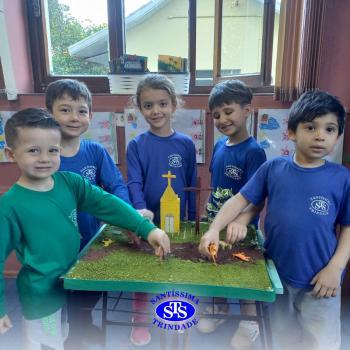 Alunos constroem maquete para estudar a história da cidade | Infantil 4