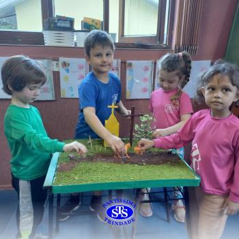 Alunos constroem maquete para estudar a história da cidade | Infantil 4