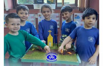Alunos constroem maquete para estudar a história da cidade | Infantil 4