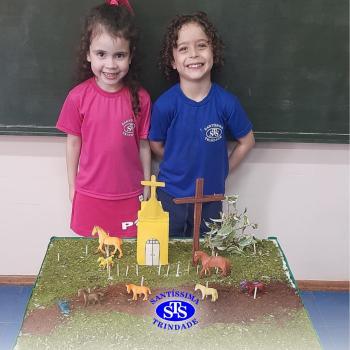 Alunos constroem maquete para estudar a história da cidade | Infantil 4